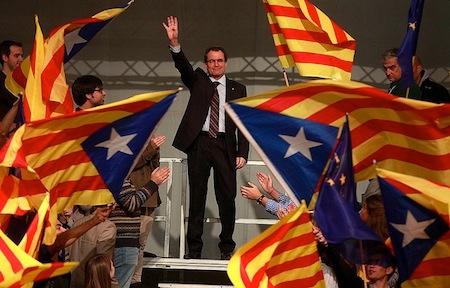 Αποσύρει την υποψηφιότητά του για την προεδρία της Καταλονίας ο Μας