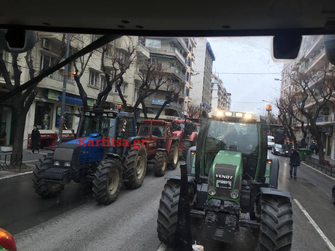 Τα τρακτέρ θα βγάλουν στους δρόμους της Κεντρικής Μακεδονίας οι αγρότες
