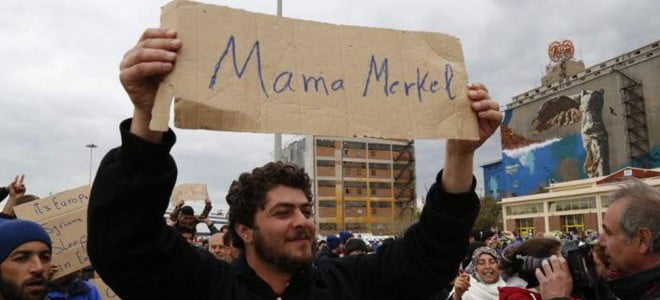 Έκκληση των προσφύγων στην… μαμά Μέρκελ! (ΦΩΤΟ)