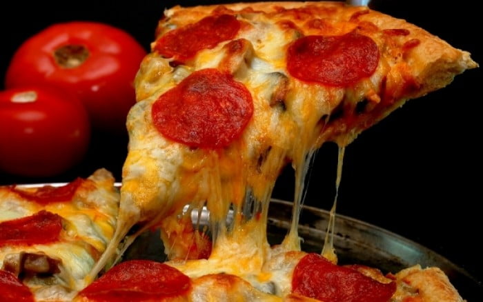 Η επιστήμη μίλησε: Αυτό είναι το ιδανικό τυρί για πίτσα