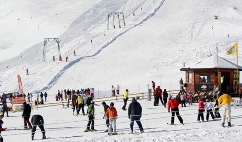 Παραπομπή στη δικαιοσύνη προτείνει εισαγγελέας, για διαχείριση στο χιονοδρομικό του Καϊμακτσαλάν