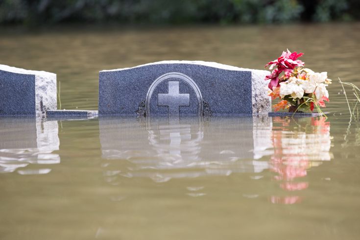 Φέρετρα ξέθαψαν οι πλημμύρες στη Λουιζιάνα! (ΦΩΤΟ)