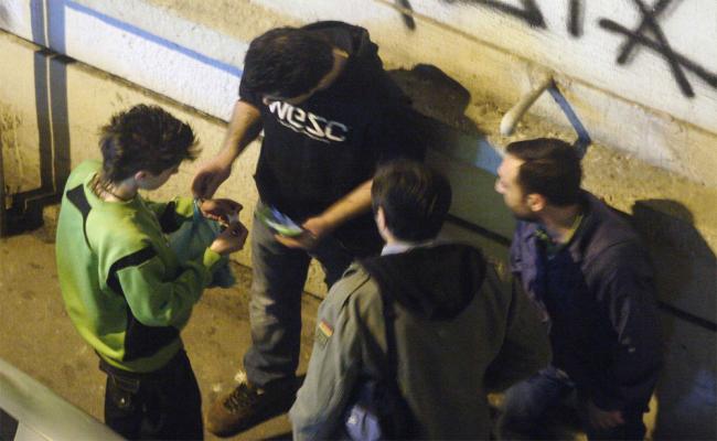 Θεσσαλονίκη: Συνελήφθησαν επ’ αυτοφώρω ένας έμπορος ναρκωτικών και πέντε χρήστες