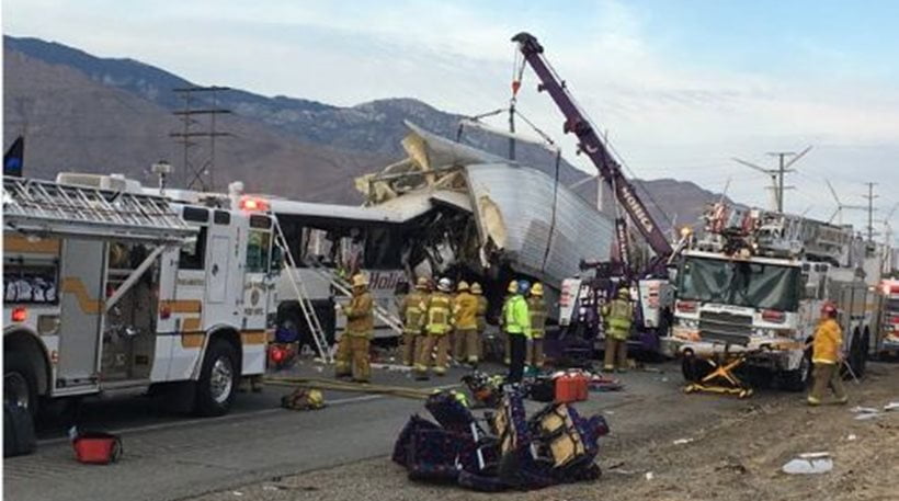 Τραγικό τροχαίο στην Καλιφόρνια με 13 νεκρούς και 31 τραυματίες(ΒΙΝΤΕΟ)