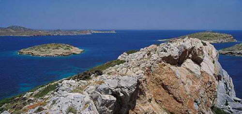 Τουρκικό ΥΠΕΞ: Υπάρχει πρόβλημα με την κυριότητα νησίδων στο Αιγαίο