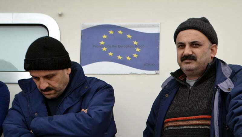 Χώρες της ΕΕ αρνούνται να στείλουν στην Ελλάδα υπαλλήλους για το προσφυγικό