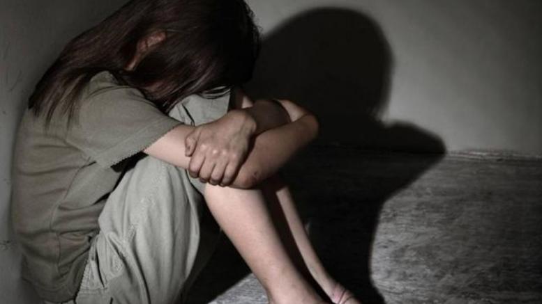 Σοκ – Ανήλικη κατήγγειλε βιασμό από τον αδερφό της