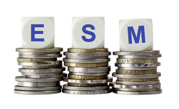 ESM: Διαχειρίσιμο το ελληνικό χρέος, αν εφαρμοστούν οι μεταρρυθμίσεις πλήρως