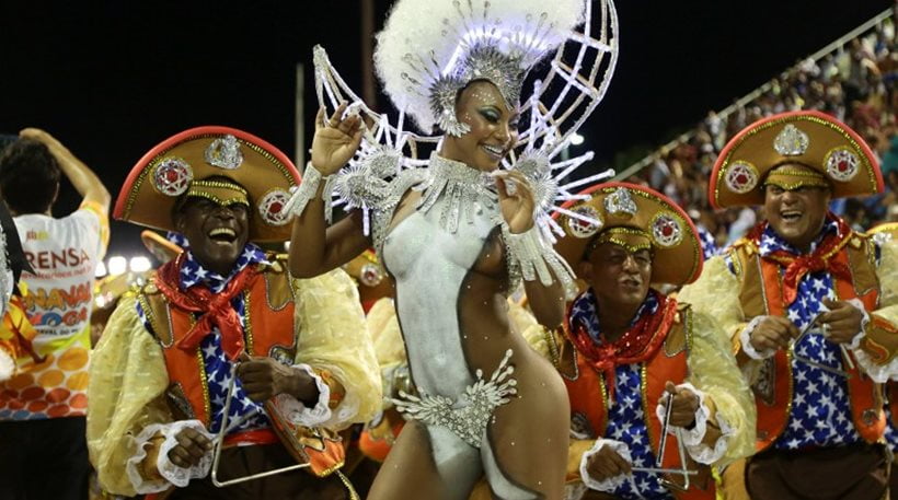 Καρναβάλι Ρίο ντε Τζανέιρο – Σούπερ σέξι παρουσίες και καταπληκτικές αμφιέσεις (ΦΩΤΟ)