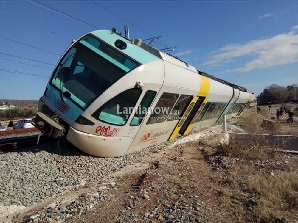 Τρένο εκτροχιάστηκε στο Λιανοκλάδι (ΦΩΤΟ)