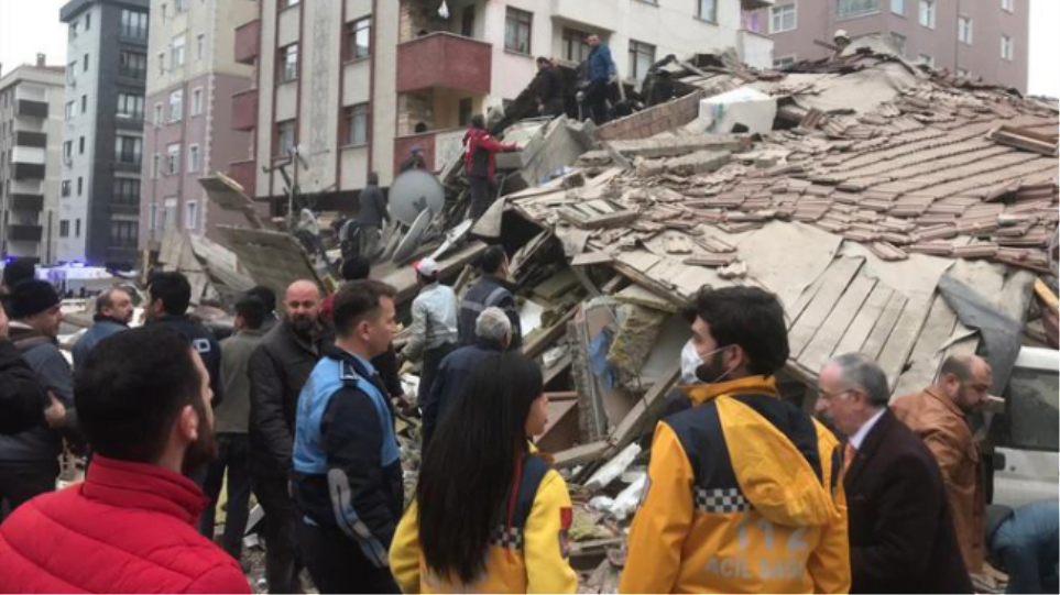 Τουρκία: Αυξάνονται οι νεκροί από την κατάρρευση κτιρίου
