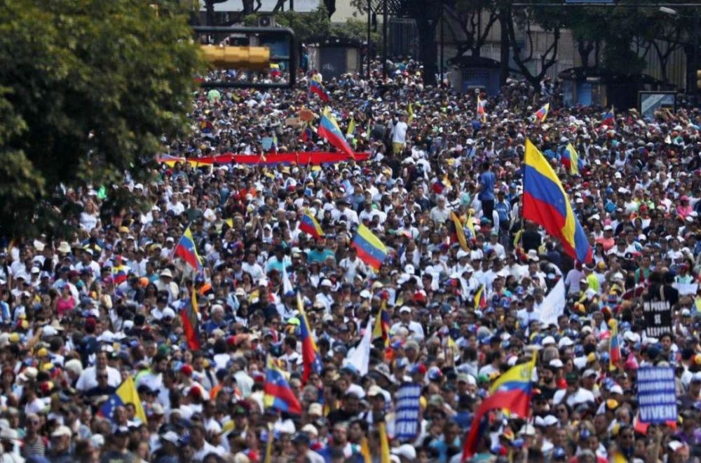 Βενεζουέλα: Ξανά στους δρόμους οι αντίπαλοι του Μαδούρο