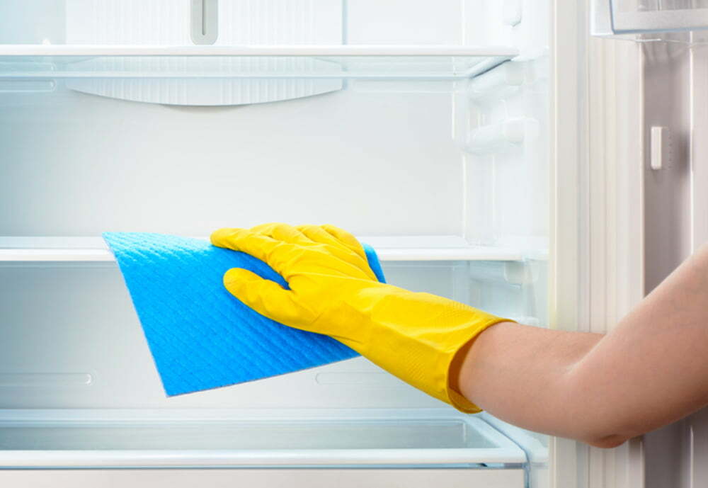 Κάθε πότε πρέπει να καθαρίζεις το ψυγείο σου