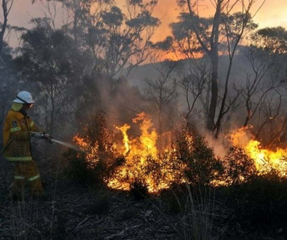 Αυστραλία: Οι πυροσβέστες δίνουν μάχη με την πύρινη λαίλαπα