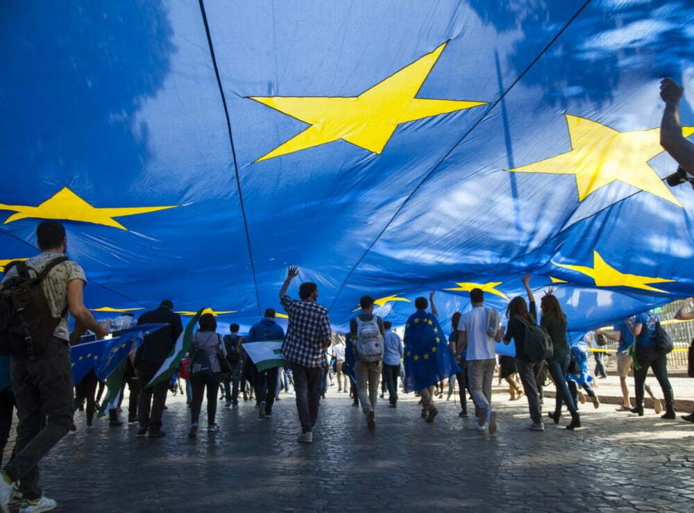 Handelsblatt: Δύσκολη η επόμενη μέρα των ευρωεκλογών