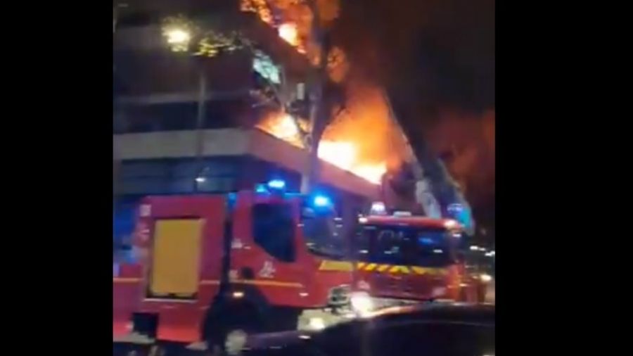 Ισχυρή έκρηξη σε πολυώροφο κτήριο στο Παρίσι (ΒΙΝΤΕΟ)