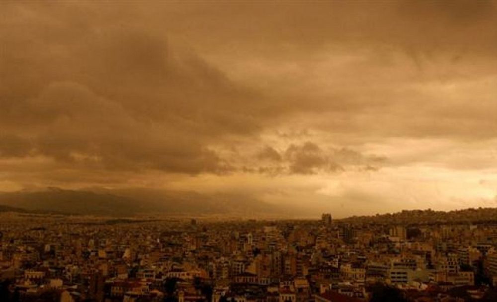 Η «πορεία» της σκόνης στην Ελλάδα- Σε ποιες περιοχές είναι πιο παχύ το στρώμα της (ΦΩΤΟ)