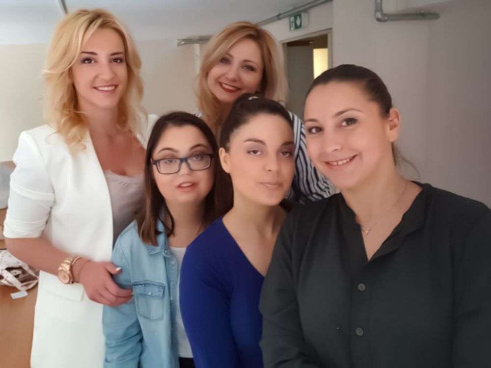 Η υποψήφια περιφερειακή σύμβουλος Ελένη Χαριζάνη επισκέφτηκε τη Σχολή Τυφλών Θεσσαλονίκης