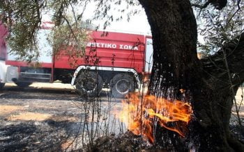 Θεσσαλονίκη: Φωτιά έκαψε ολοσχερώς μονοκατοικία στον Βαθύλακκο