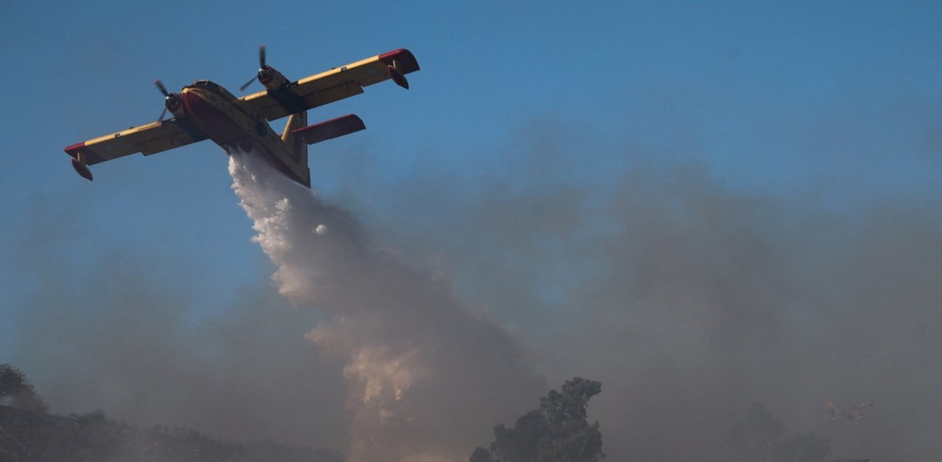Εύβοια πυρκαγιά: Στέλνουν πυροσβεστικά αεροσκάφη Ιταλία-Κροατία