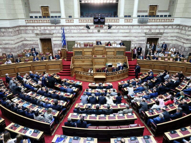 Αναθεώρηση του Συντάγματος: Άρνηση της ΝΔ σε ΣΥΡΙΖΑ και στην πρόταση για δημοψηφίσματα