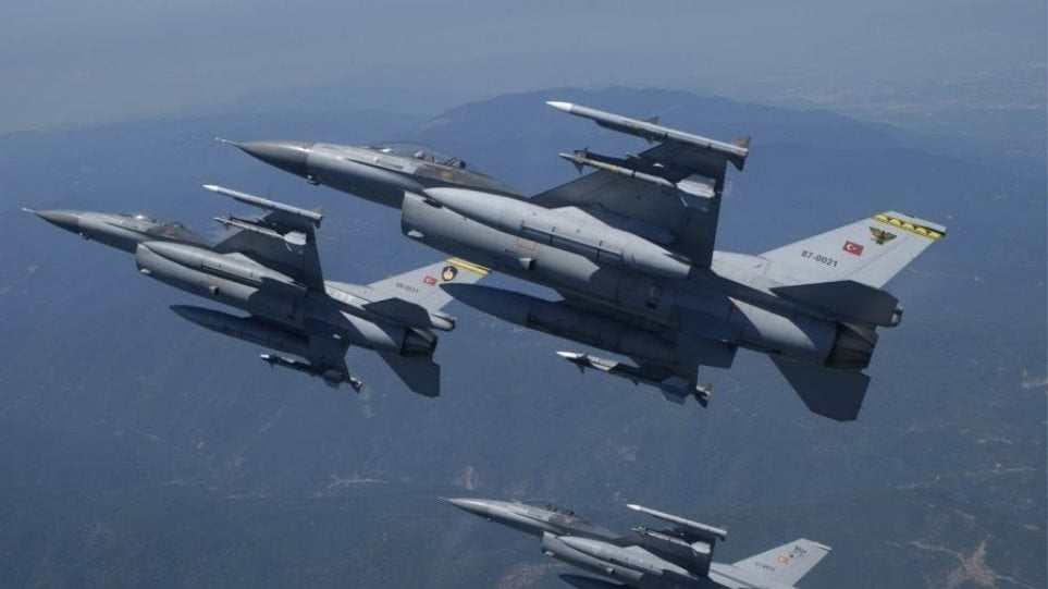 Αιγαίο: 53 τουρκικές παραβιάσεις και επτά εικονικές αερομαχίες