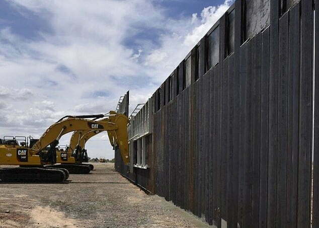 ΗΠΑ : Βρήκε 3,8 δις ο Τραμπ για το τοίχος στα σύνορα με το Μεξικό -  Karfitsa.gr