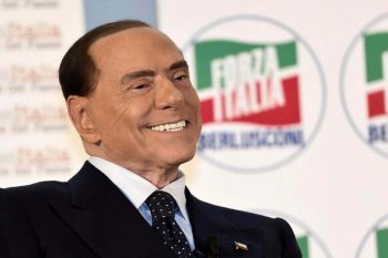 Ιταλία: O Μπερλουσκόνι θα είναι υποψήφιος γερουσιαστής στις εκλογές