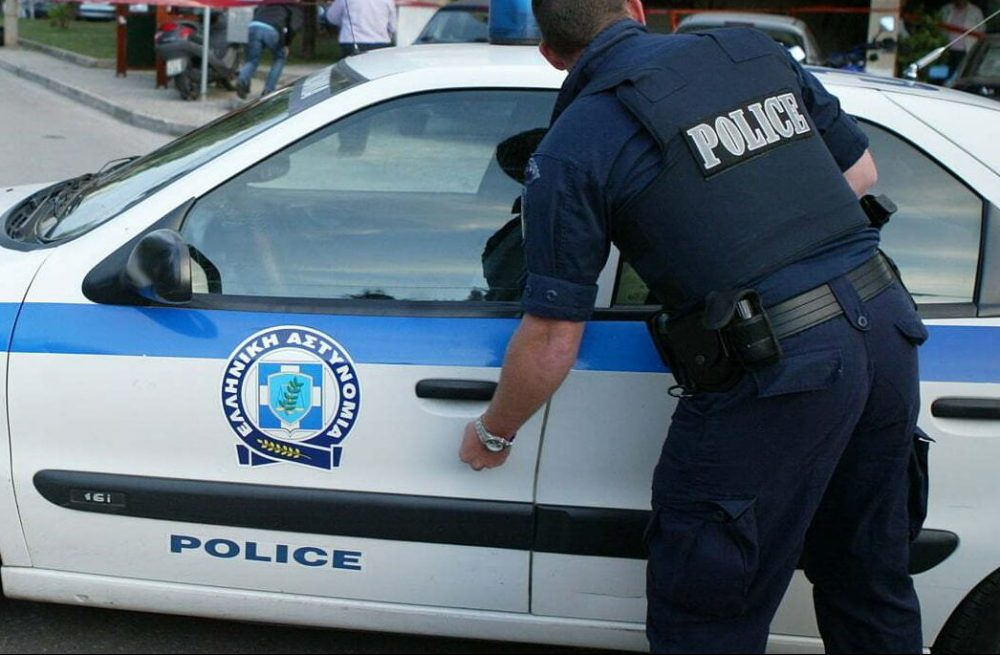 Χαλκιδική: Έκλεψε την κάρτα ηλικιωμένου και άρπαξε 2.000 ευρώ
