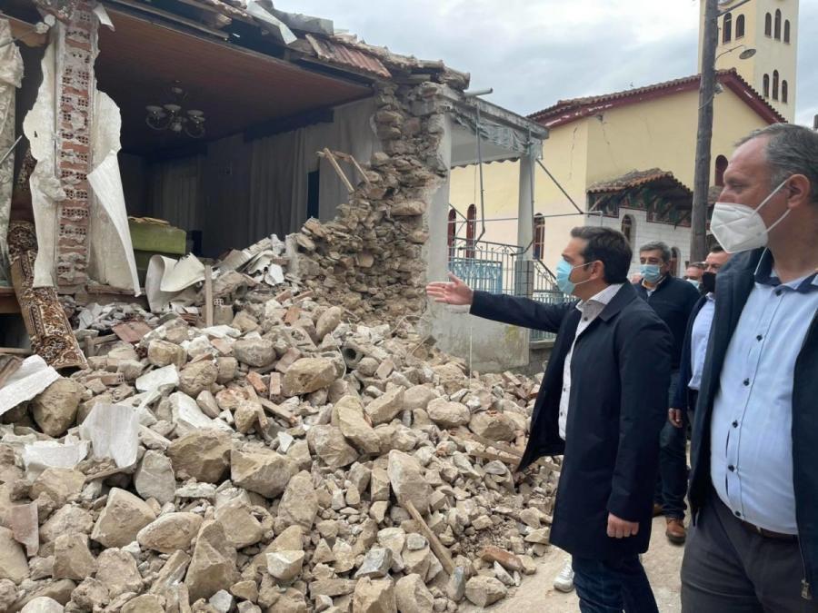 Τσίπρας: Προέχουν οι αποζημιώσεις και οι αποκαταστάσεις στις σεισμόπληκτες περιοχές