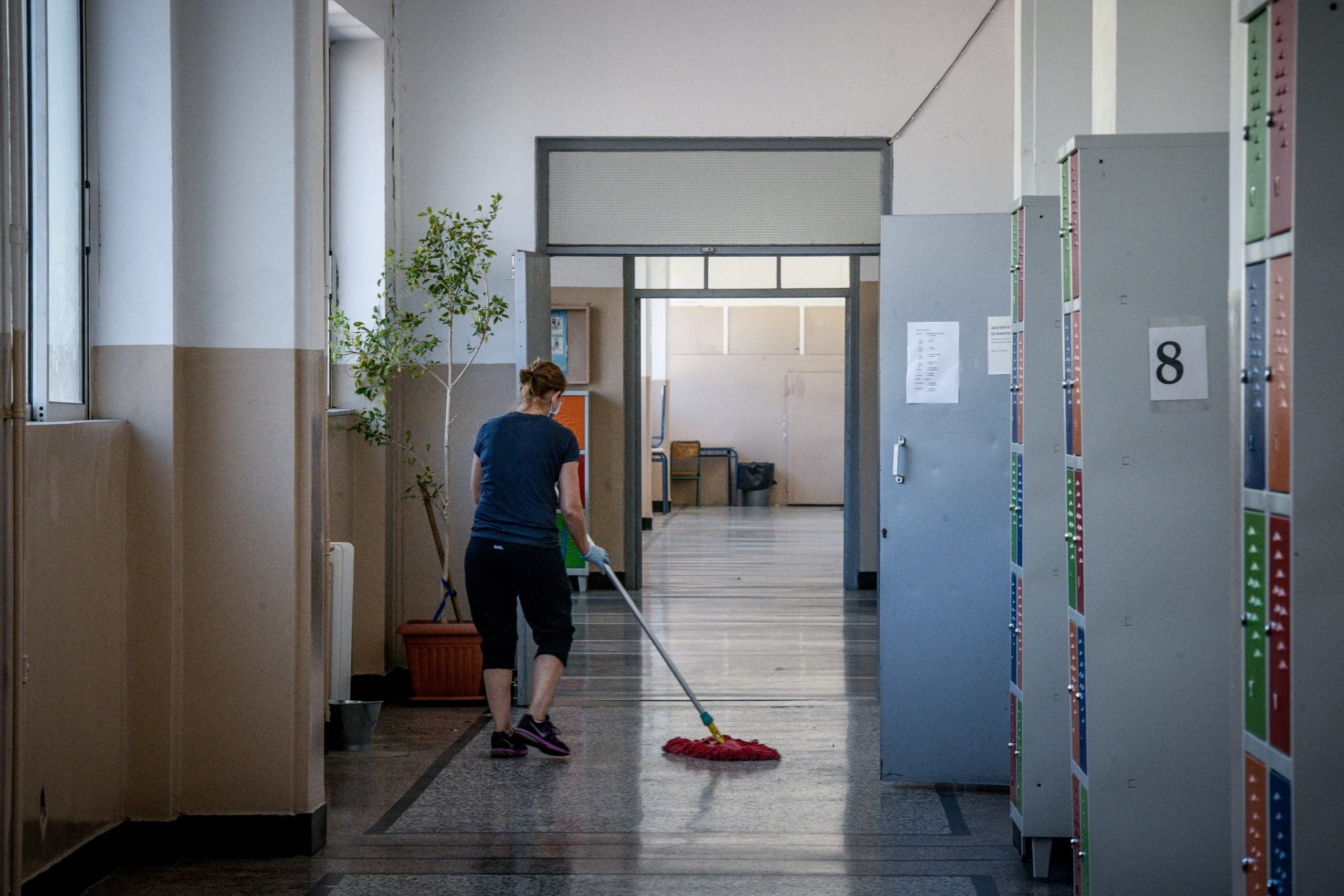 Δ. Καλαμαριάς: Με ίδιους πόρους καλύπτει τις επιπλέον ώρες εργασίας των σχολικών καθαριστριών