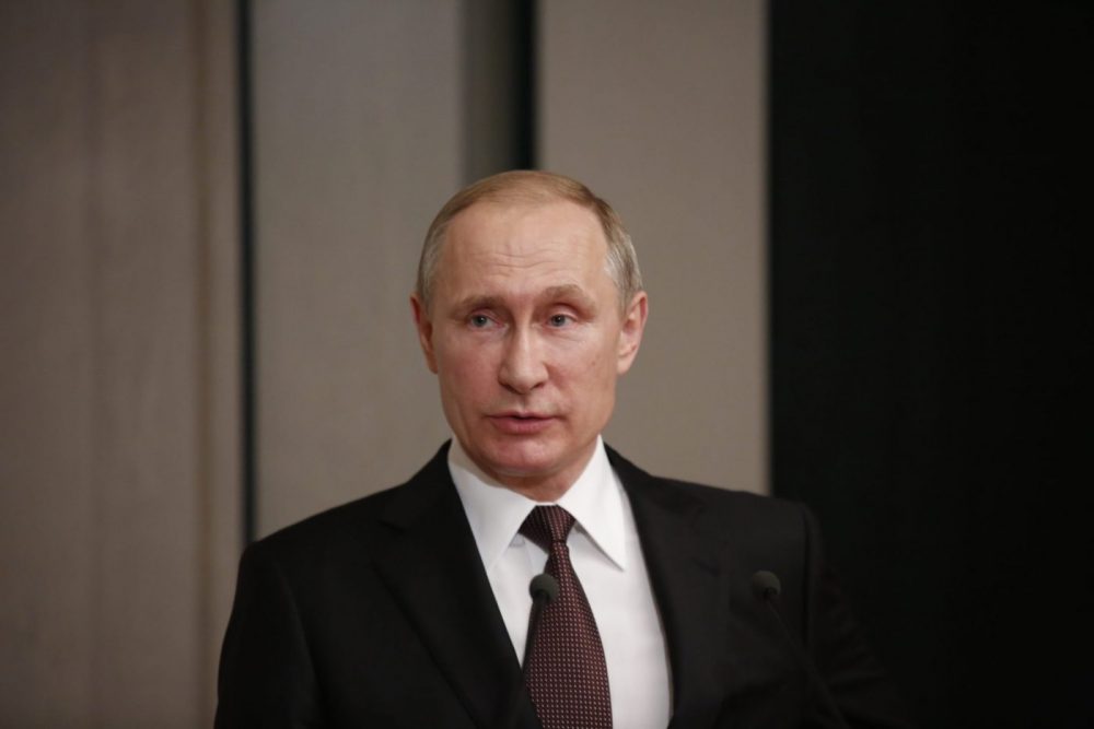 Ο Πούτιν κατηγόρησε τους «νεοναζί» στην Ουκρανία για εγκλήματα εναντίον αμάχων