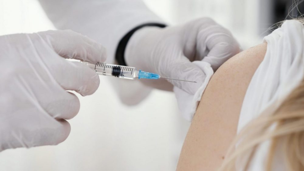 Σαρηγιάννης: Έρχεται αύξηση κρουσμάτων – Δημόπουλος: Τι είναι τα πρωτεϊνικά εμβόλια