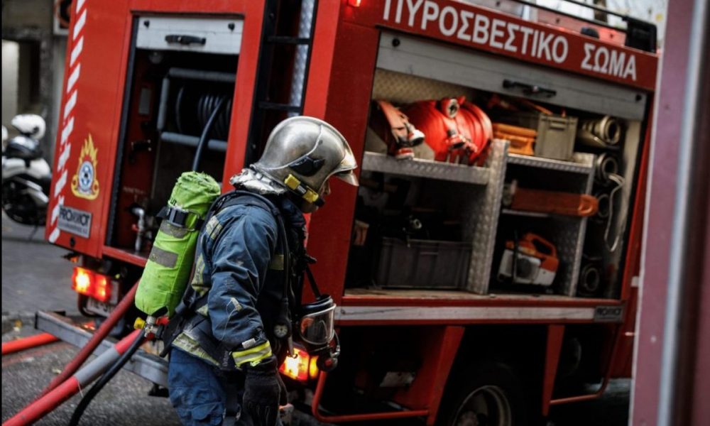 Θεσσαλονίκη: Φωτιά σε κατοικία στο Φίλυρο