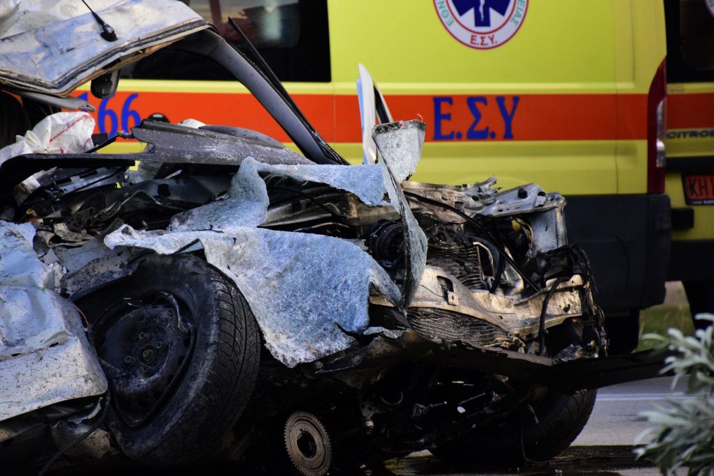 Πέντε τραυματίες σε τροχαίο ατύχημα στις Σέρρες