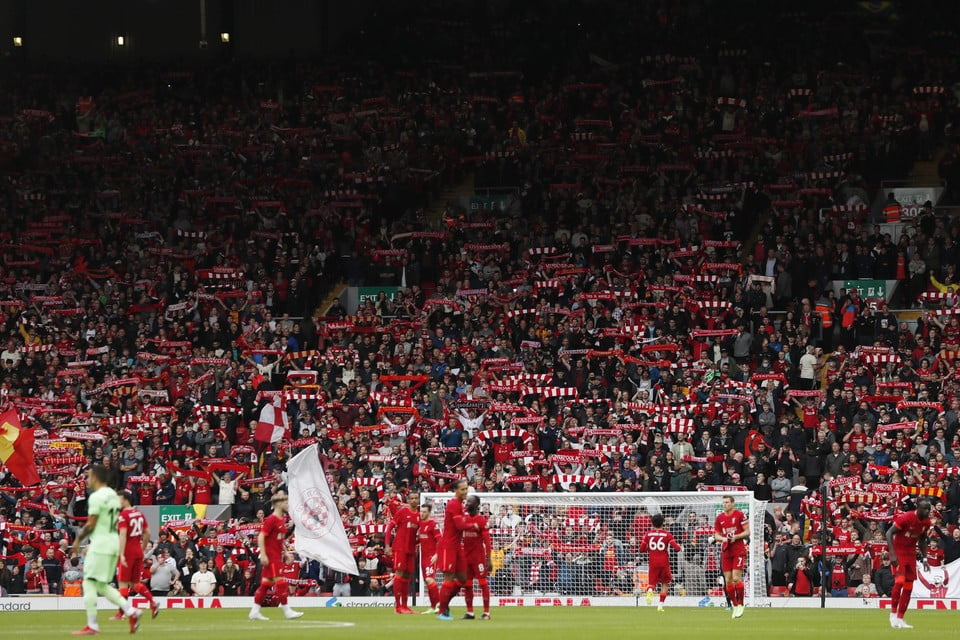 Premier League: Μπαίνουν και οι ανεμβολίαστοι στα γήπεδα, τέλος τα πιστοποιητικά κορονοϊού￼