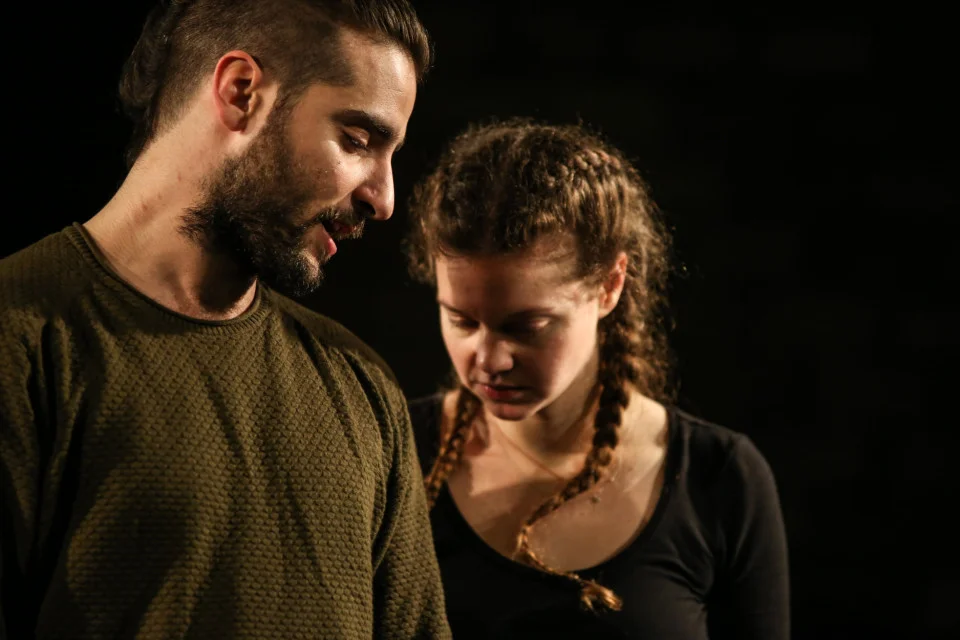 «Οι κάτω απ’ τ’ αστέρια» του Τηλέμαχου Τσαρδάκα