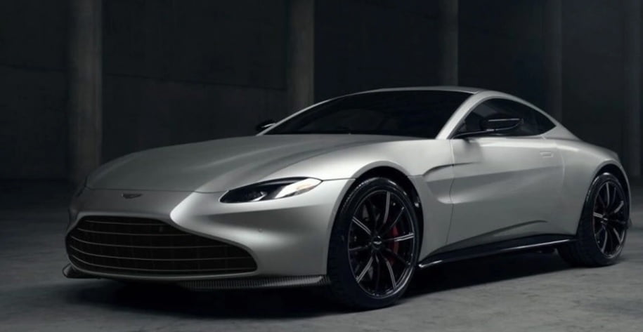 Νέα μάσκα για την Aston Martin Vantage