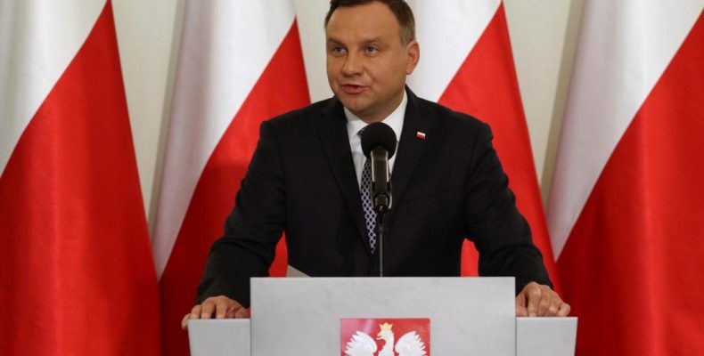 Για δεύτερη φορά θετικός στον κορονoϊό ο πρόεδρος της Πολωνίας Αντρέι Ντούντα
