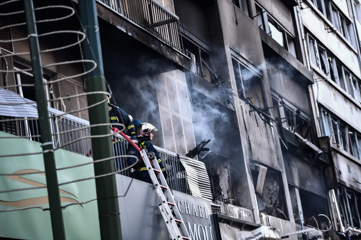 Αττική: Μεγάλη έκρηξη σε κτίριο- Ένας τραυματίας (Φώτο)
