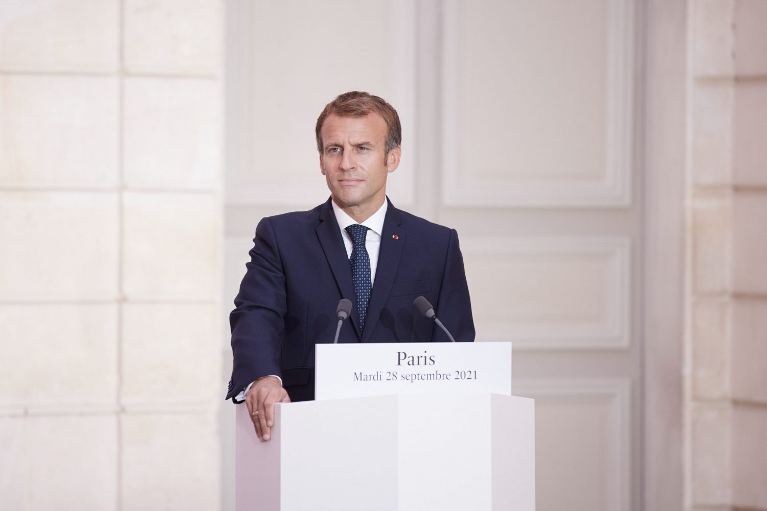 Γαλλία: Ποιον θα διορίσει κυβερνητικό εκπρόσωπο ο Μακρόν