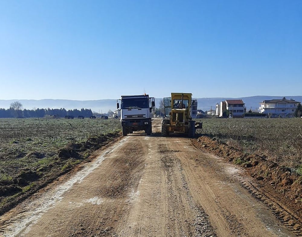 Αποκατάσταση ζημιών αγροτικής οδού στο Περιβολάκι Λαγκαδά