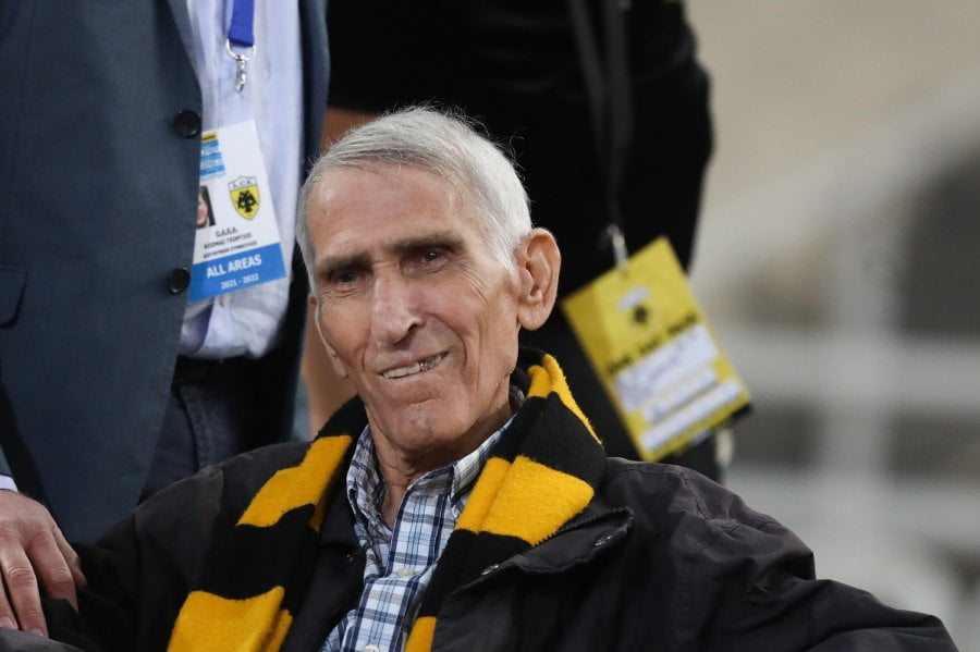 Θρήνος στην ΑΕΚ: Έφυγε στα 86 ο θρύλος Στέλιος Σεραφείδης