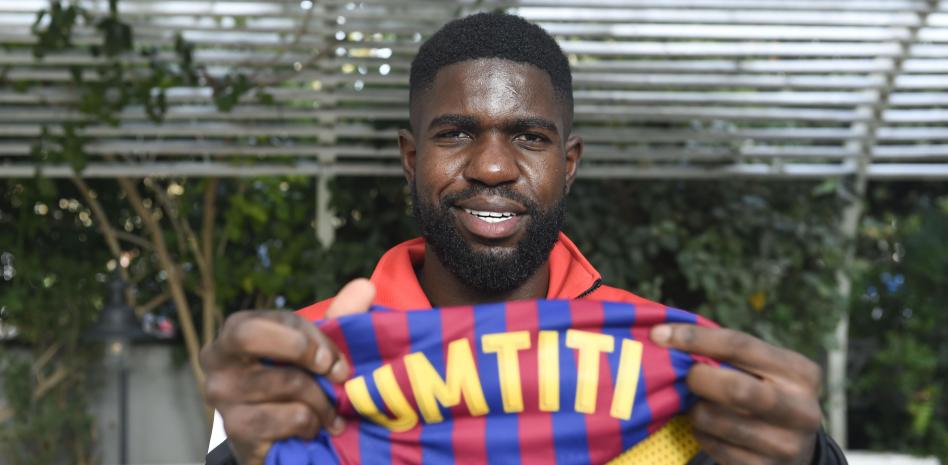 Η Νιούκαστλ δεν ξεχνά τον Ουμτιτί παρά την ανανέωσή του