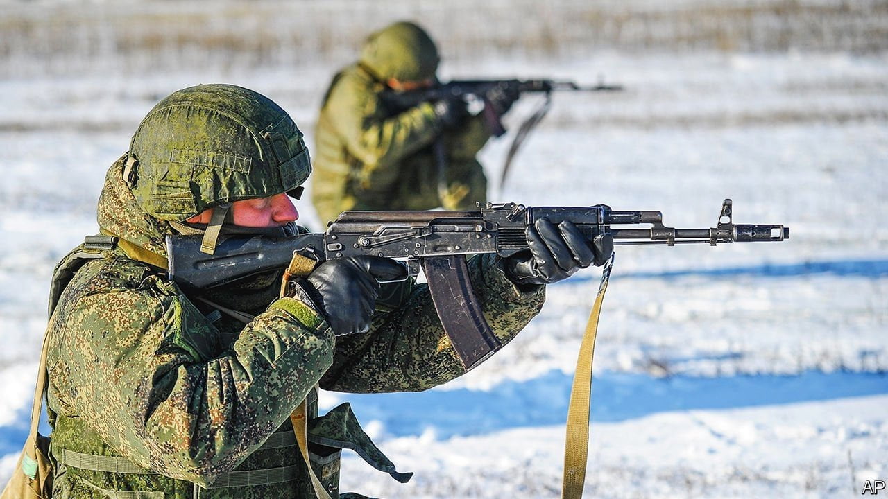 Τύμπανα πολέμου στην Ουκρανία: Στέλνουν αλεξιπτωτιστές οι ΗΠΑ-Μετακινεί τα στρατεύματά της η Ρωσία