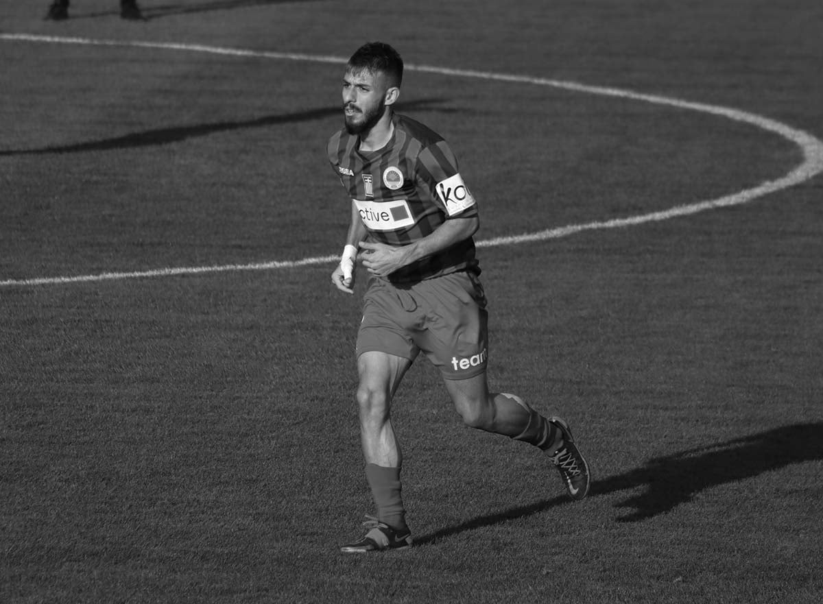 Νεκρός ποδοσφαιριστής κατά τη διάρκεια αγώνα