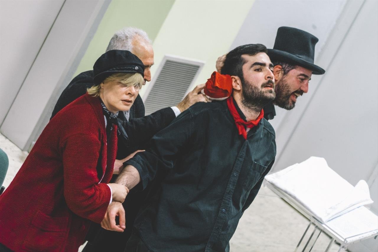 Επιστροφή στην εποχή των «Αθλίων»