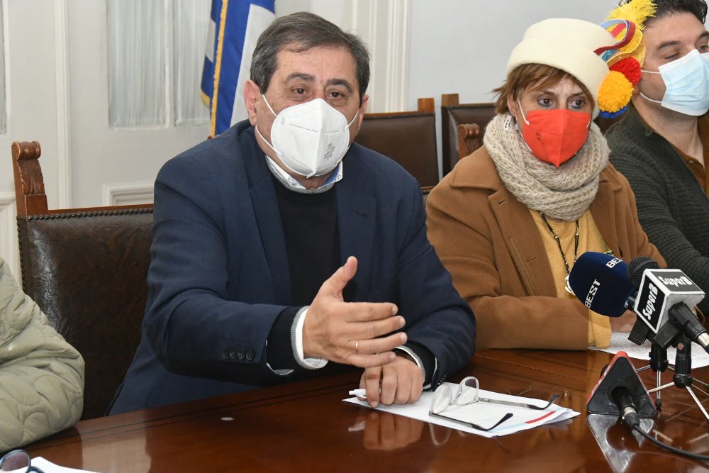 Τι λέει ο δήμαρχος Πατρέων για τα καρναβάλια