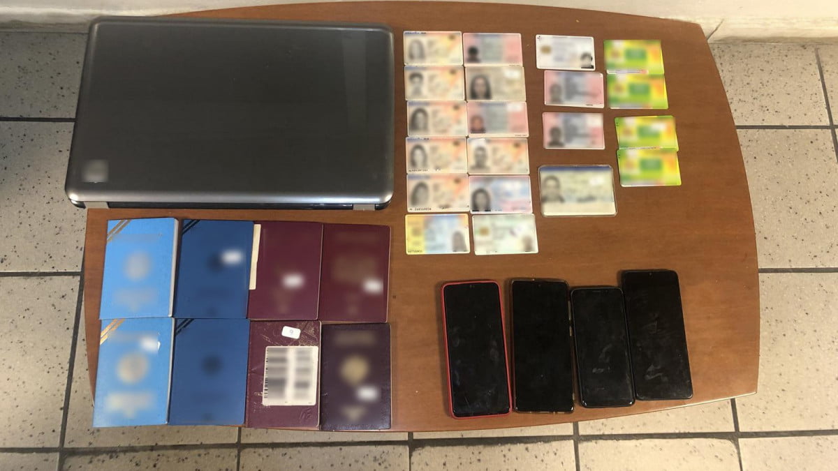 Operation Hook: Eλληνογερμανική αστυνομική επιχείρηση εξαρθρώνει συμμορία διακινητών ανθρώπων
