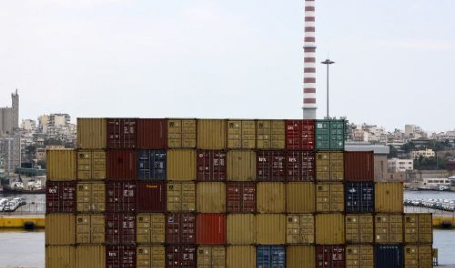 ΕΛΣΤΑΤ: Εκρηκτική αύξηση του εμπορικού ελλείμματος κατά 79% τον Δεκέμβριο του 2021